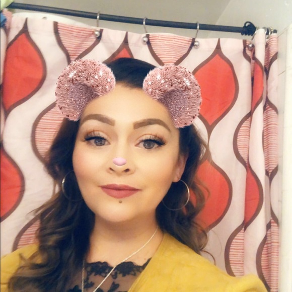 Meet your Posher, Berenice - Picture 1 of 1